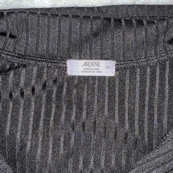 black short sleeve tee from Ardene - Picture 3 of 4